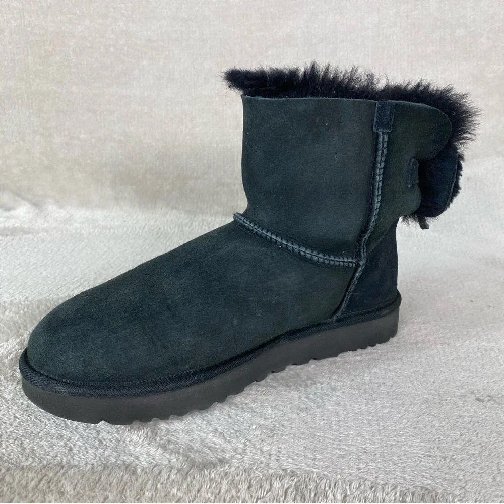UGG Classic Mini Double Bow‎ Boots Womens Size 10 Black Sheepskin Suede *READ*